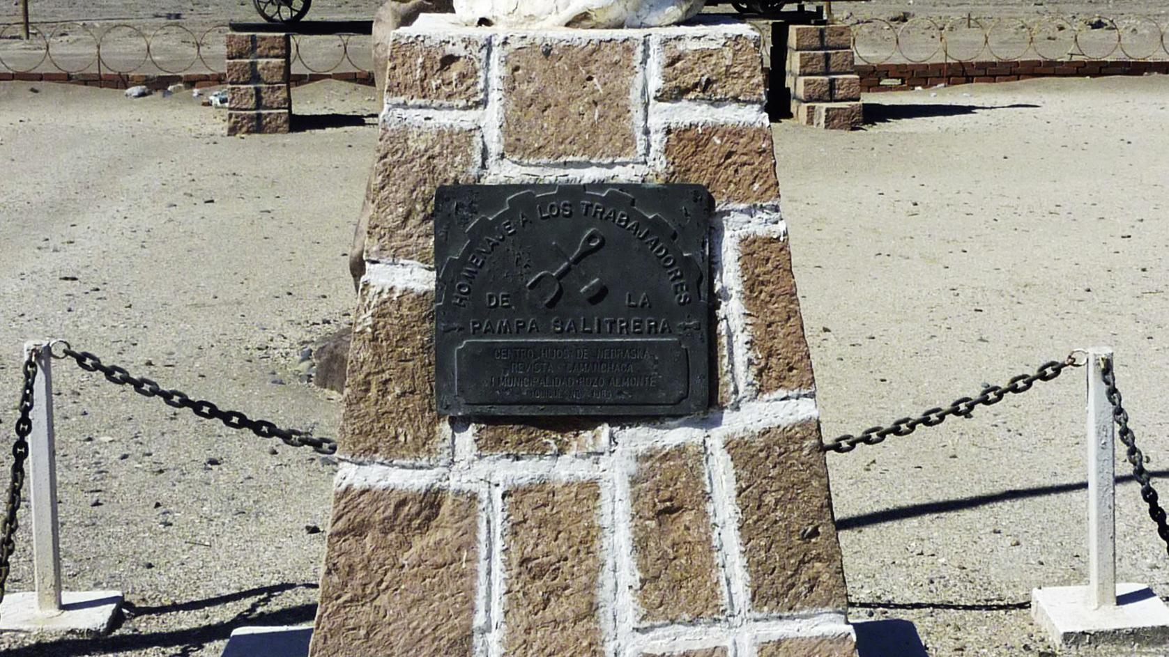 Imagen del monumento Homenaje A Los Trabajadores De La Pampa Salitrera