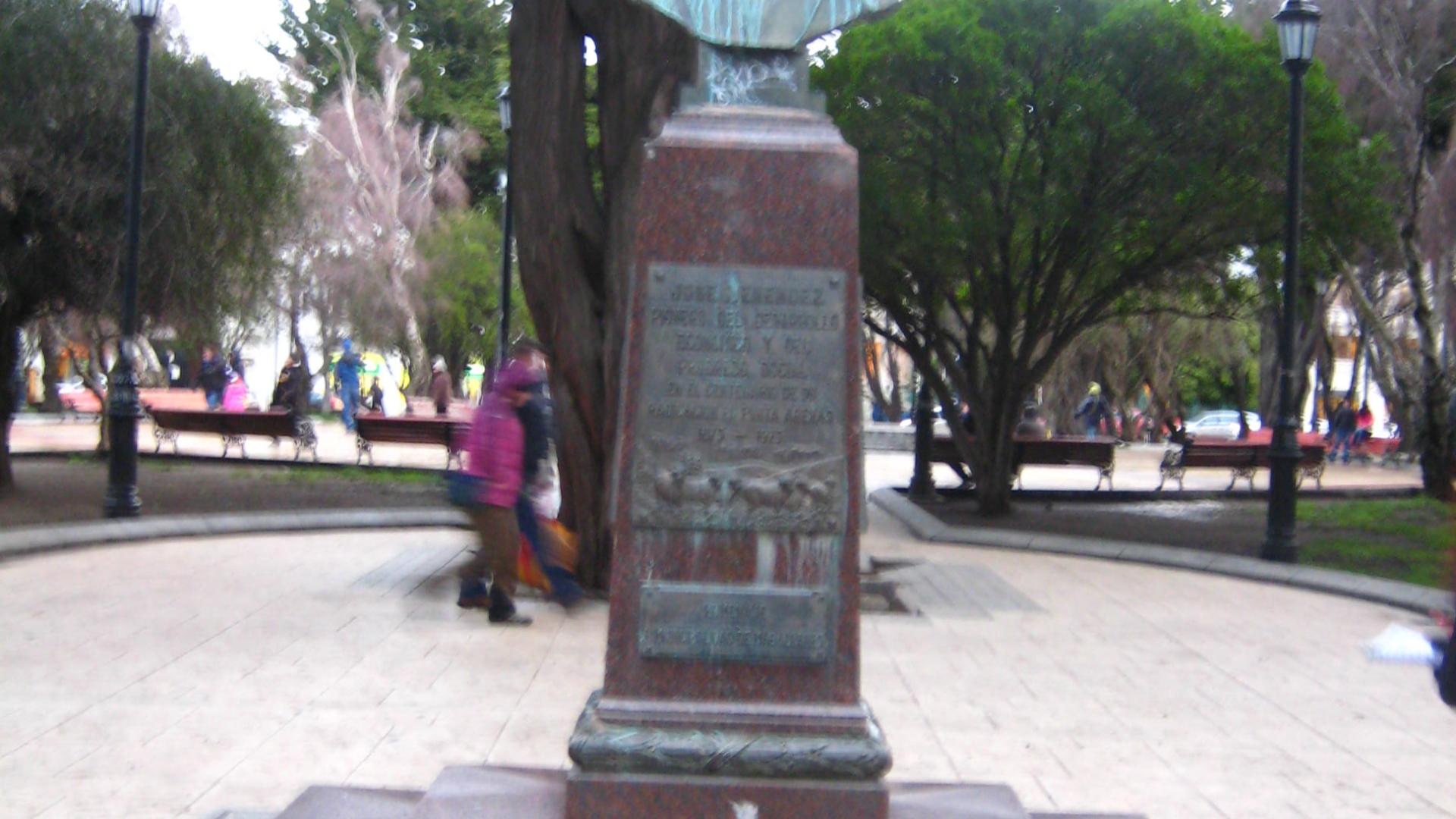Imagen del monumento José MenénDez