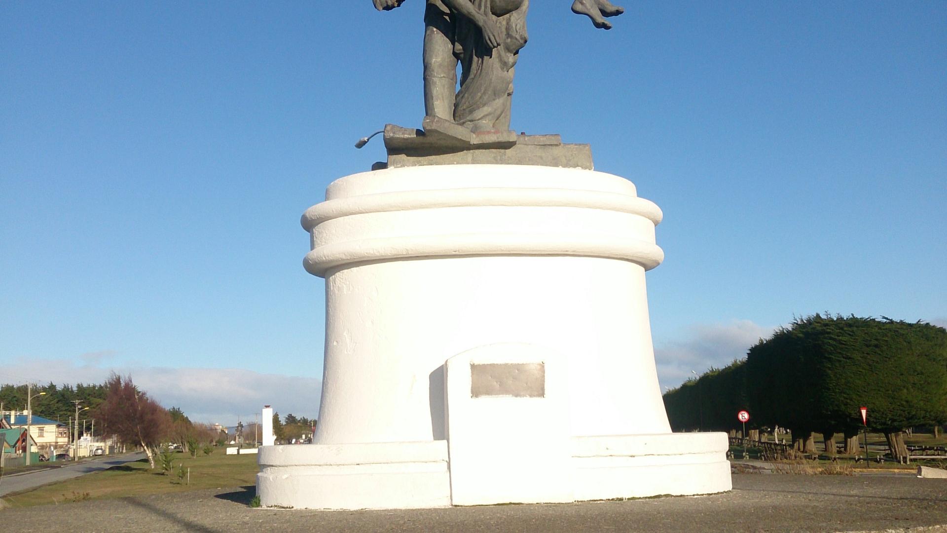 Imagen del monumento Bombero Santiago Violic