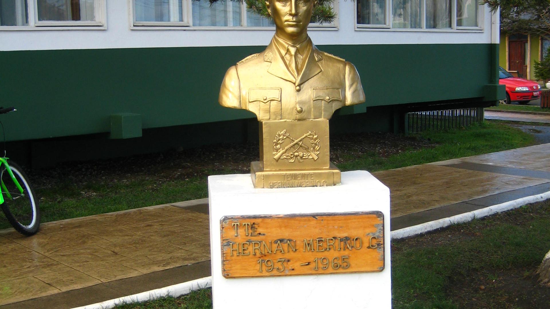 Imagen del monumento Hernán Merino Correa