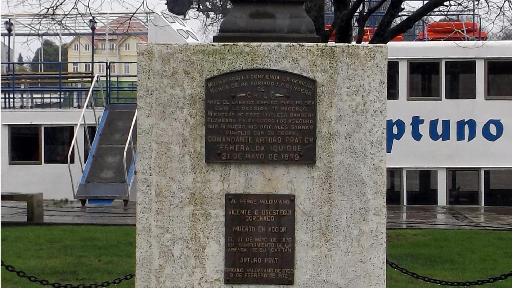 Imagen del monumento Arturo Prat