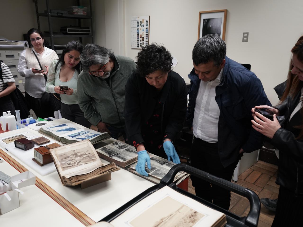 Imagen de Taller realizado por el CMN capacitó sobre el registro fotográfico en edificios patrimoniales