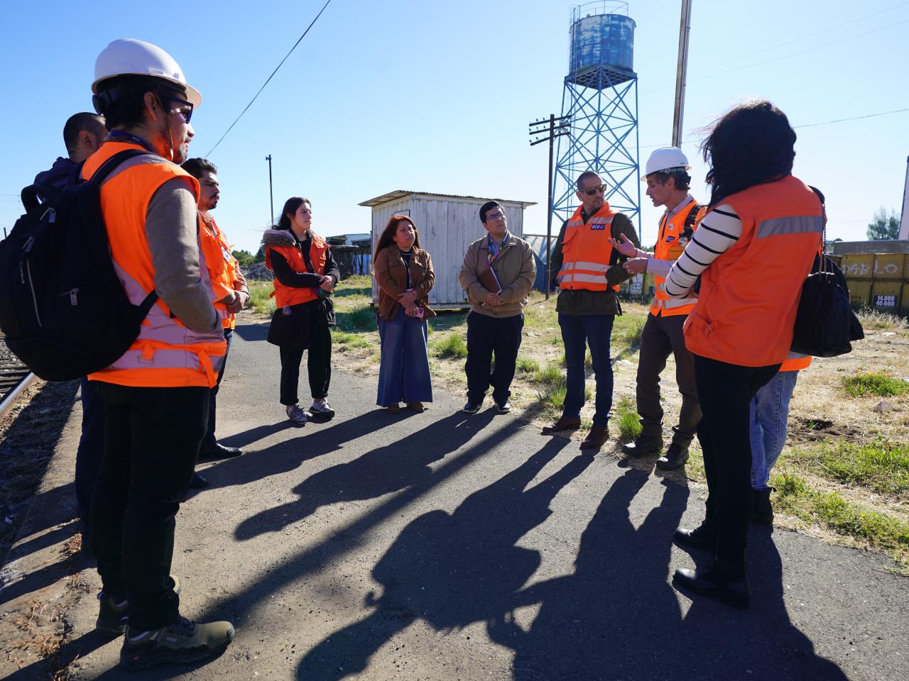 Imagen de Visita técnica junto a EFE y autoridades locales busca avanzar en nuevas declaratorias para estaciones ferroviarias en Coigüe y Renaico