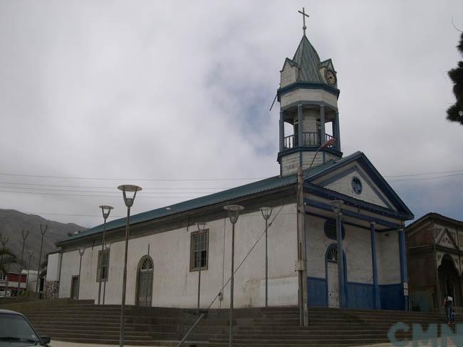 Imagen del monumento Iglesia católica y la casa contigua