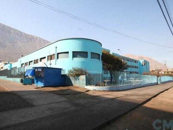 Imagen del monumento Escuela Arturo Prat Chacón E-12