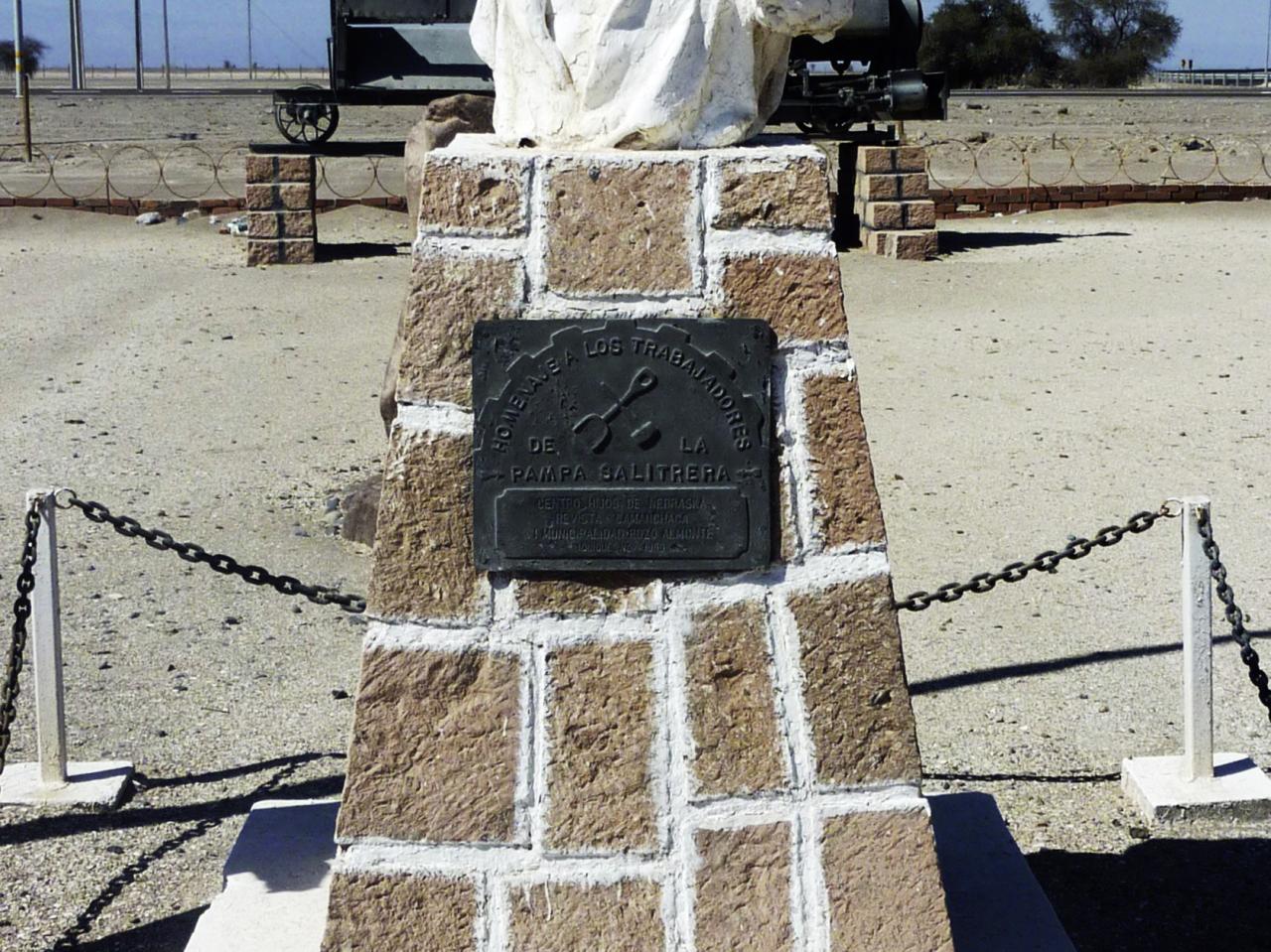 Imagen del monumento Homenaje A Los Trabajadores De La Pampa Salitrera