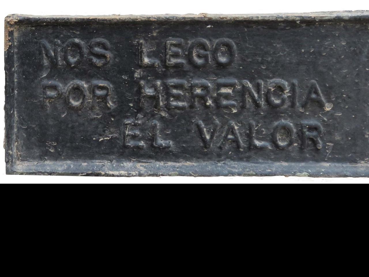 Imagen del monumento AncLa Conmemorativa Al Vice- Almirante Don Luis Uribe Orrego
