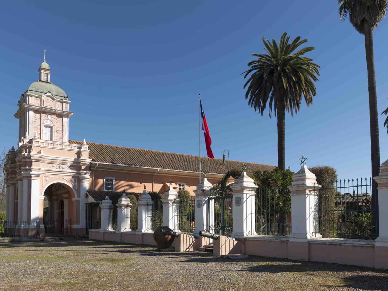 Imagen del monumento Entorno de la casa patronal y otras dependencias de la hacienda San José del Carmen el Huique