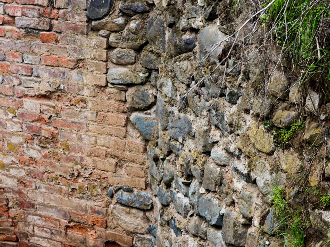 Imagen del monumento Puente colonial en el Canal San Carlos Viejo