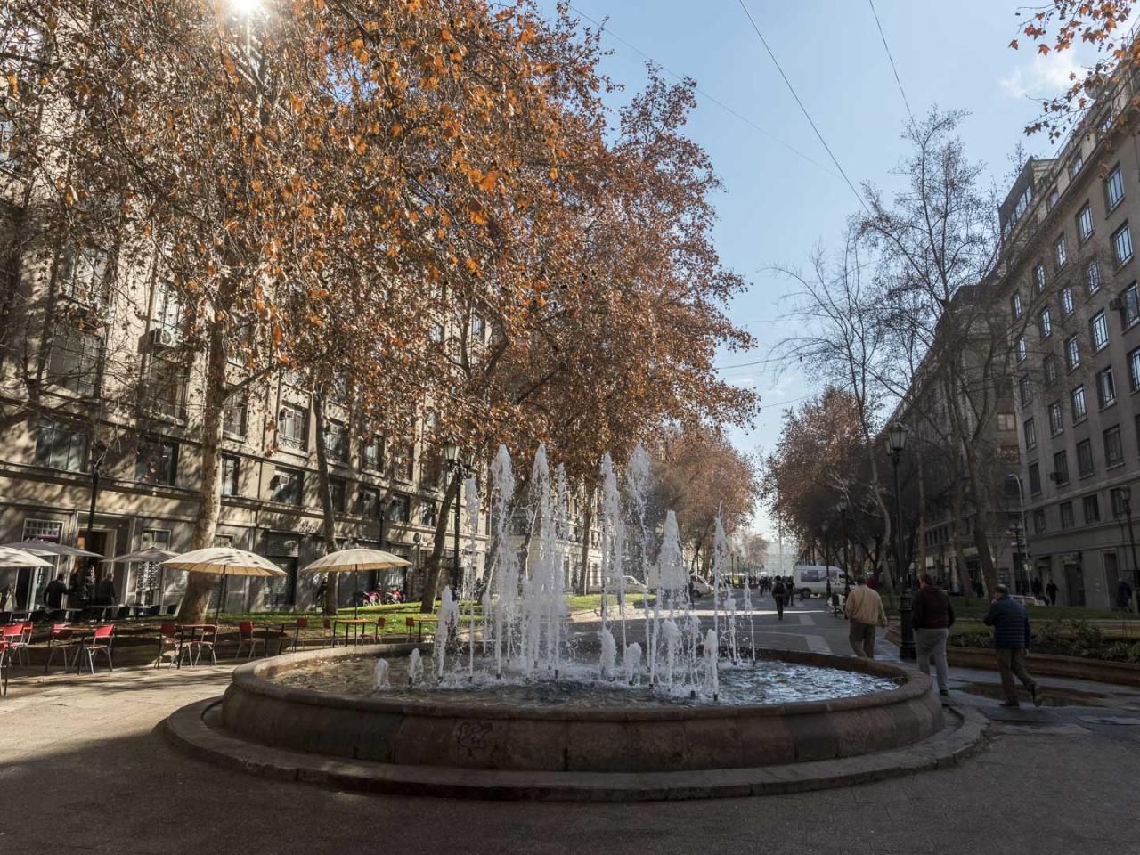 Imagen del monumento Barrio Cívico - Eje Bulnes - Parque Almagro