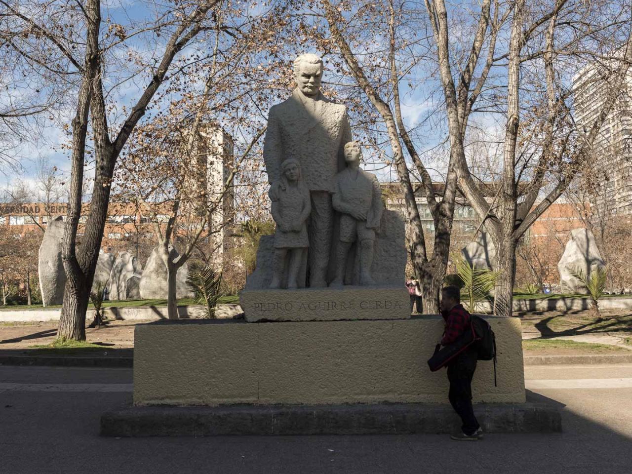 Imagen del monumento Barrio Cívico - Eje Bulnes - Parque Almagro