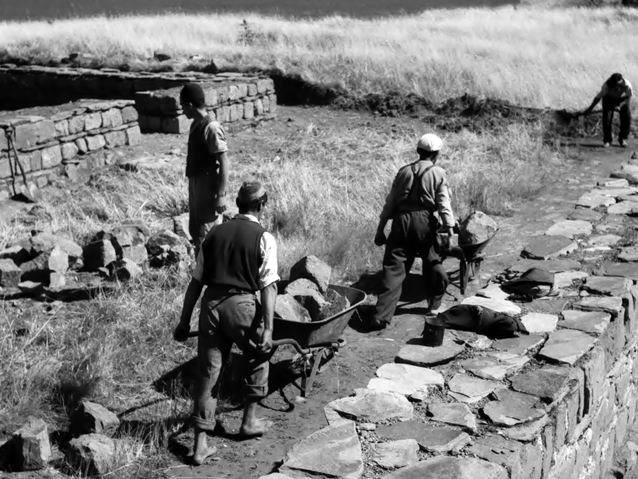 Imagen de  Obra del investigador suizo Roberto Montandon: Exposición fotográfica: El Pasado Presente