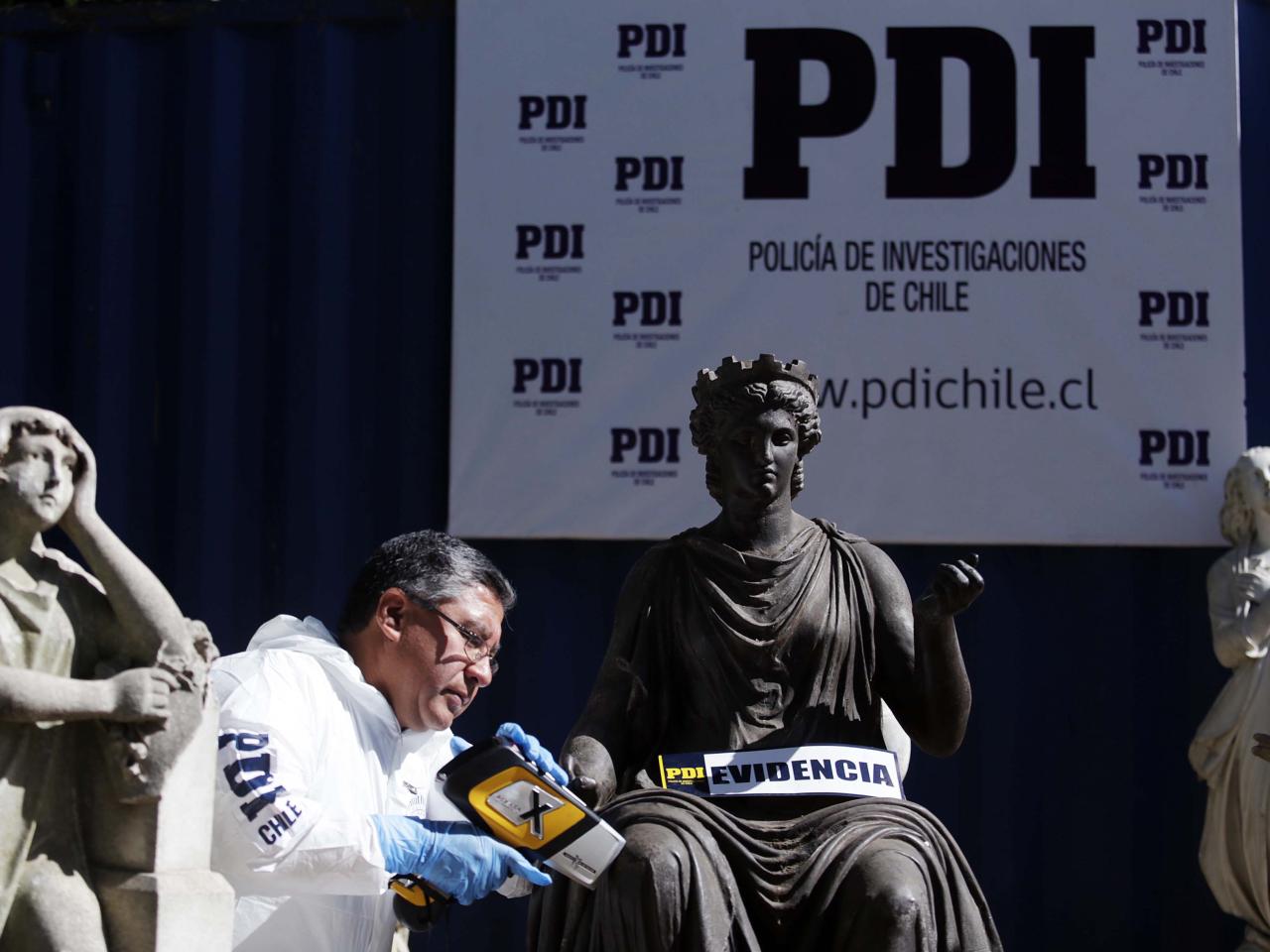 Imagen de MINISTRA VALDÉS ANUNCIA QUERELLA POR ROBO DE PIEZAS PATRIMONIALES