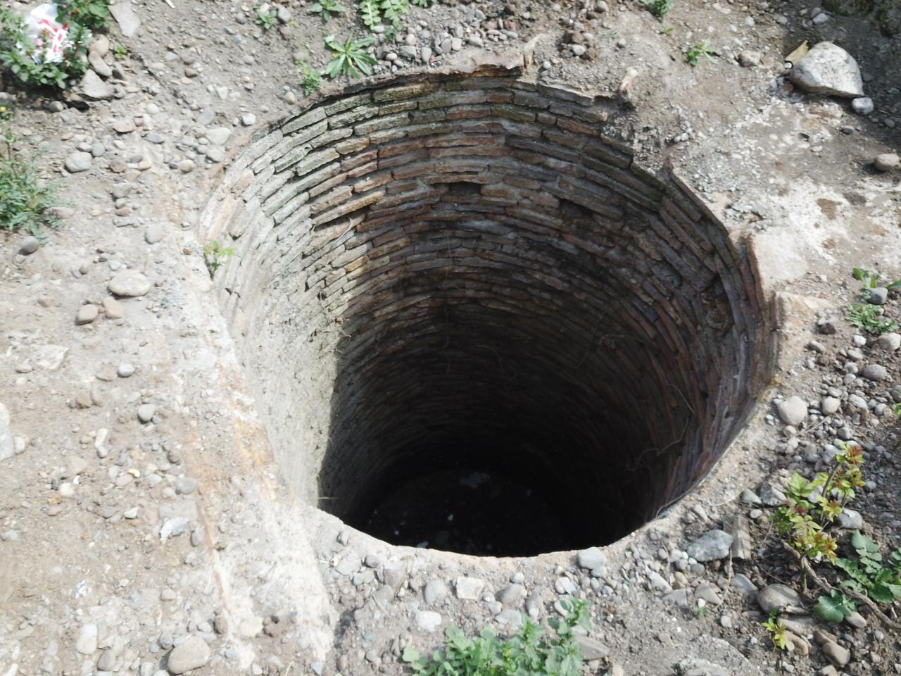 Imagen de El histórico pozo que descubrieron las obras de Maestranza San Eugenio