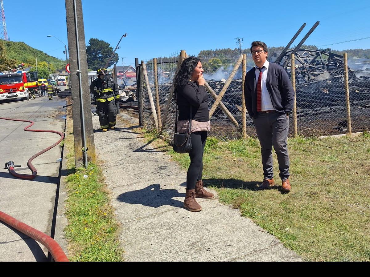 Imagen de Incendio causó pérdida total en Monumento Histórico Iglesia de la Candelaria de Carelmapu