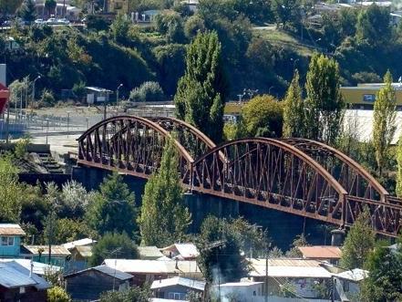 Puente Ferroviario sobre el río Chol Chol