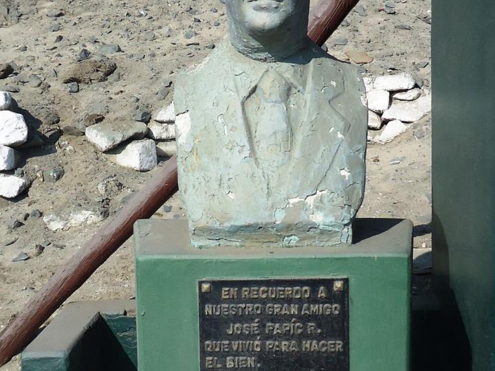 Imagen del monumento José Papíc R.