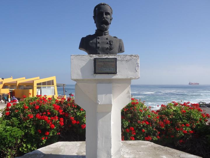 Imagen del monumento Francisco Bascuñan Álvarez
