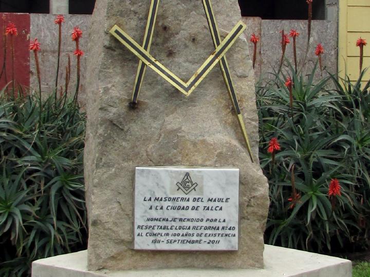 Imagen del monumento A La Ciudad De Talca