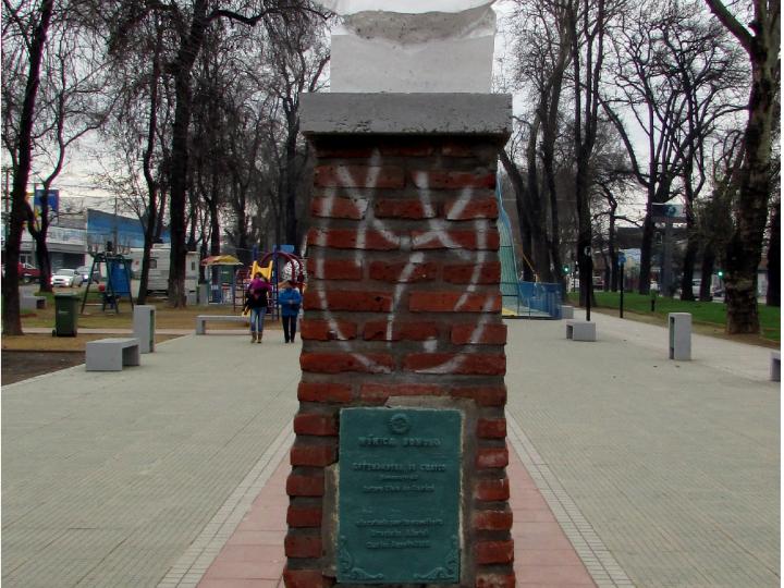 Imagen del monumento Mónica Donoso