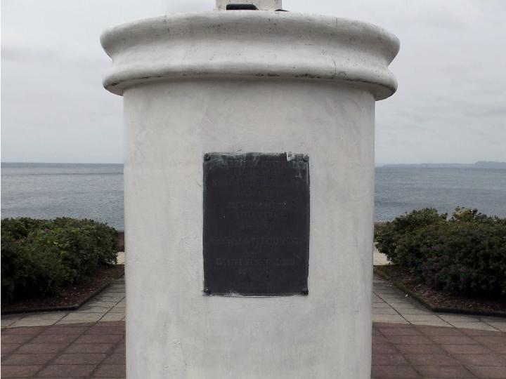 Imagen del monumento GabrieLa Mistral