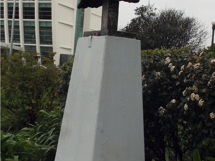 Imagen del monumento Lord Cochrane