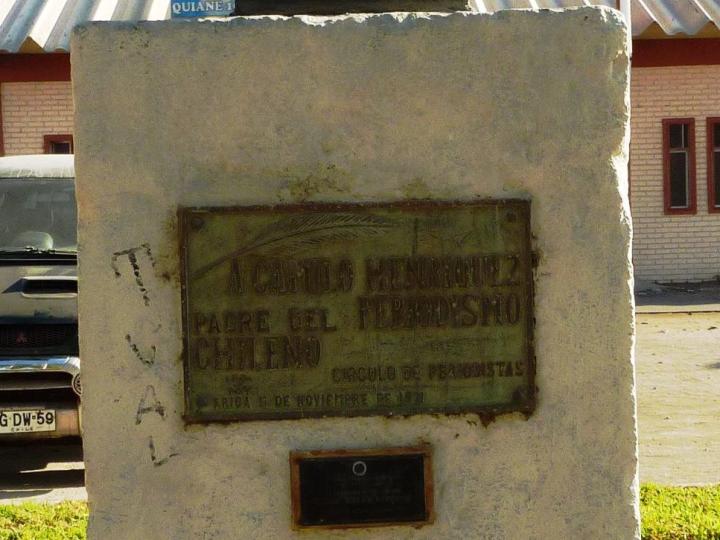 Imagen del monumento Fray Camilo Henríquez Padre Del Periodismo Chileno
