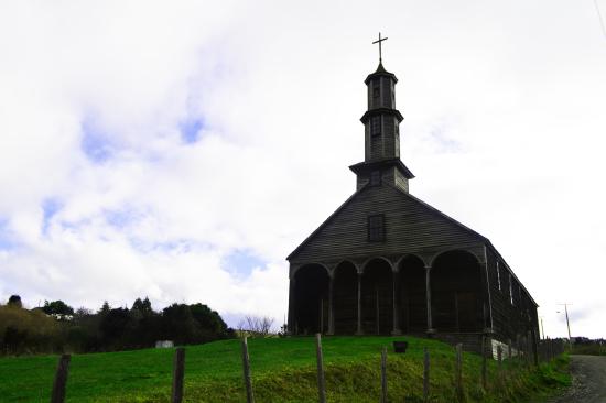 Imagen de La arquitectura en madera de Chiloé será la protagonista del nuevo diálogo “Conectemos con los monumentos” 