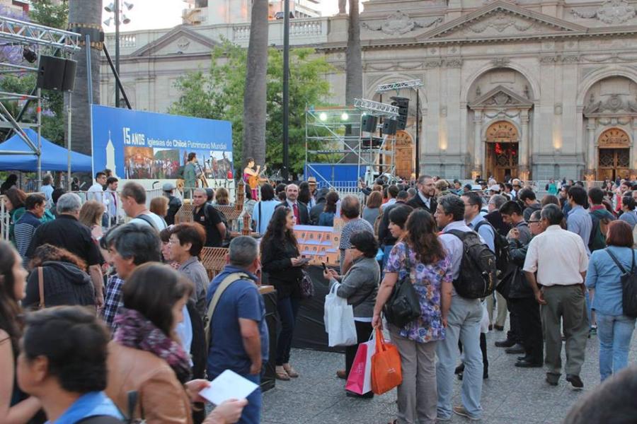 Imagen de Con espectáculo tridimensional DIBAM celebró 15 años de Iglesias de Chiloé como Patrimonio de la Humanidad