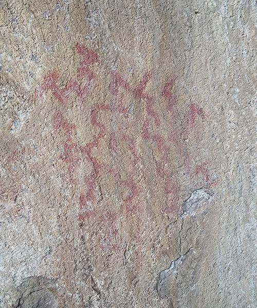 Imagen de CMN constata estado de conservación de pintura rupestre y Capilla de Mármol en la Región de Aysén