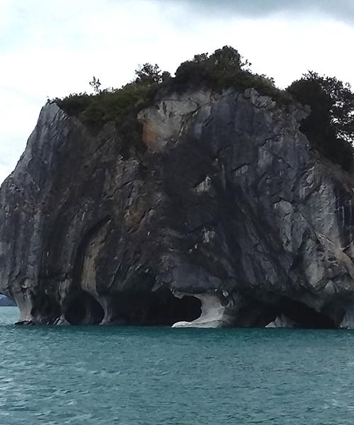 Imagen de CMN constata estado de conservación de pintura rupestre y Capilla de Mármol en la Región de Aysén