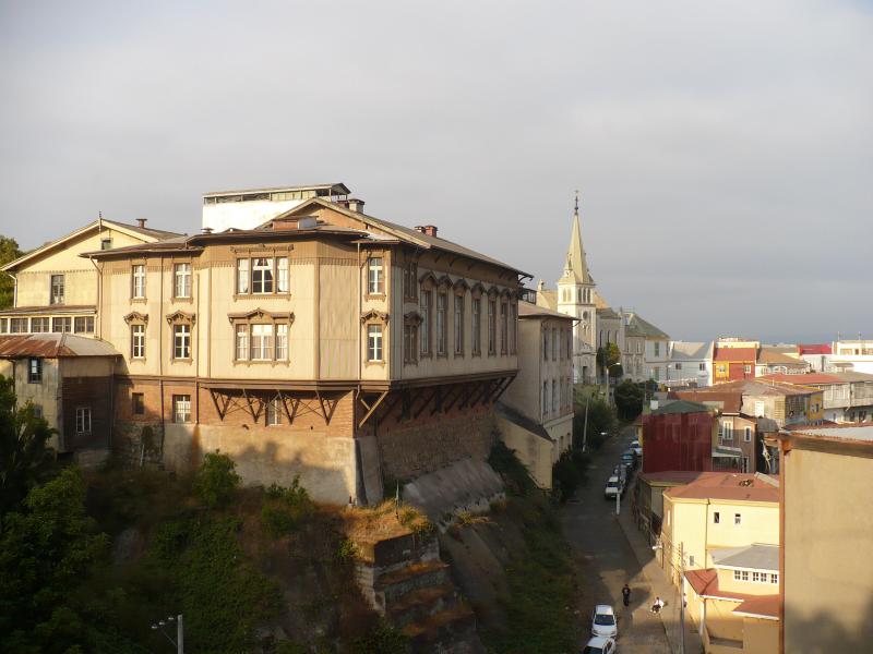 Imagen de Publicado decreto que consigna al Colegio Alemán de Valparaíso como Monumento Histórico.