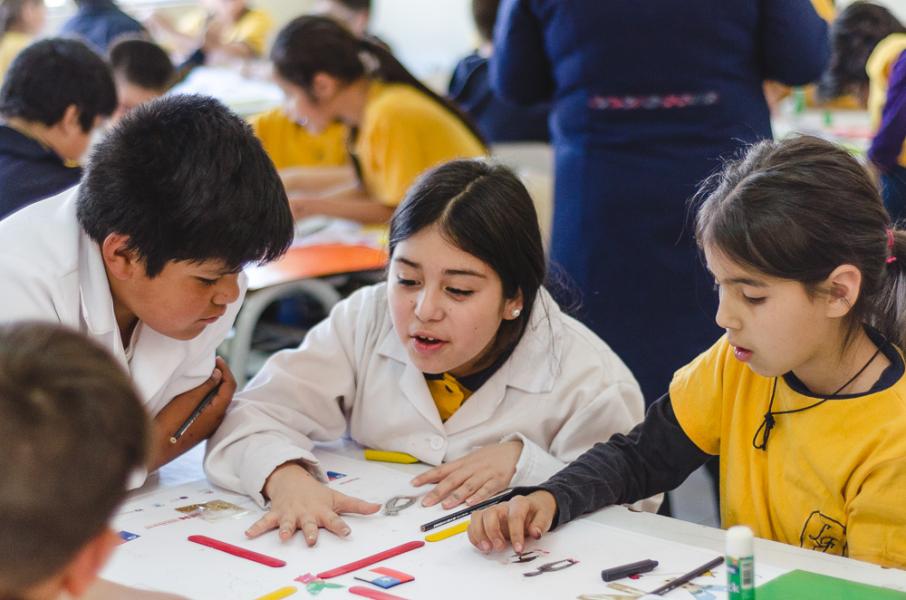 Imagen de Crea el afiche del 1er Día del Patrimonio para Niñas y Niños