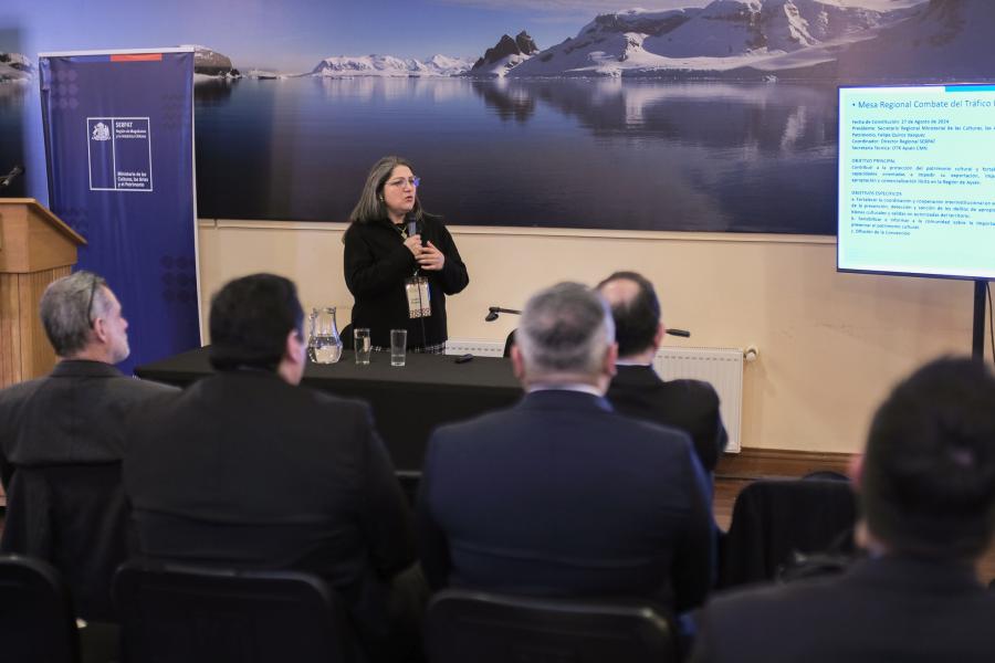 Imagen de Instituciones se reúnen en Punta Arenas para combatir el tráfico ilícito de bienes culturales