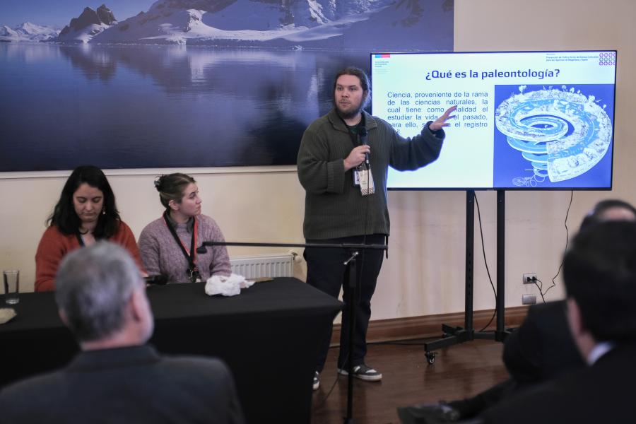 Imagen de Instituciones se reúnen en Punta Arenas para combatir el tráfico ilícito de bienes culturales