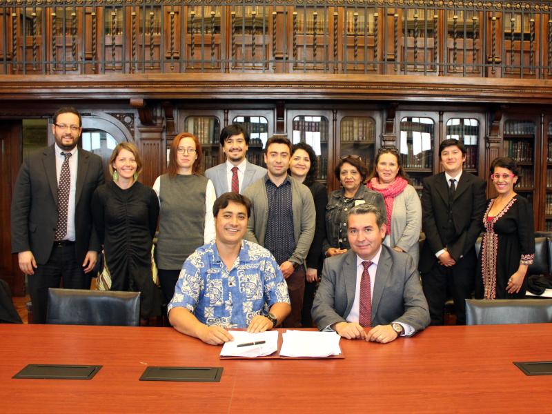 Imagen de CMN firma Alianza de Cooperación con comunidad Rapa Nui, Mau´ Henua