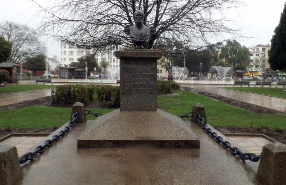 Imagen del monumento Arturo Prat Chacón