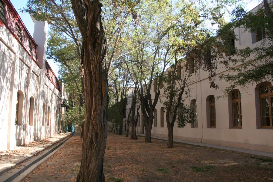 Imagen del monumento Internado Nacional Barros Arana