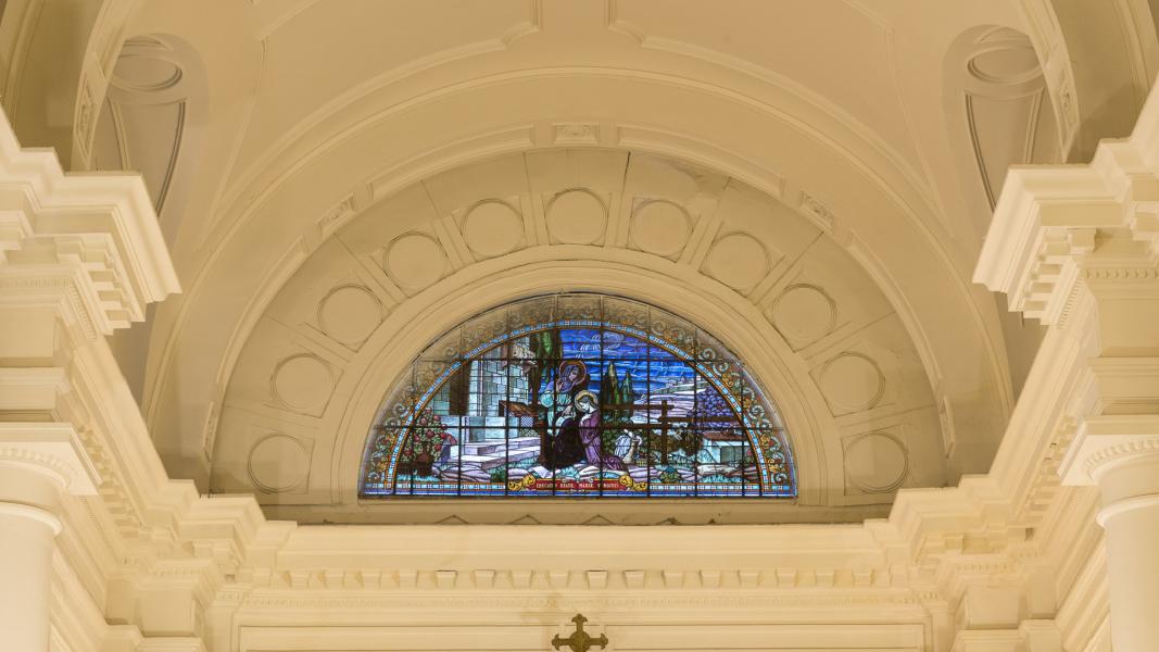 Imagen del monumento Iglesia Santa Ana, con su plazoleta