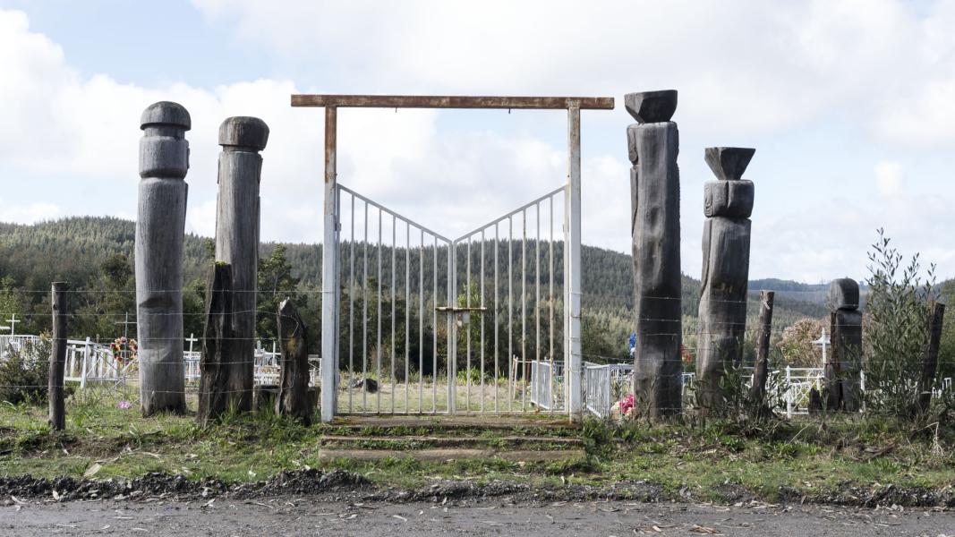 Imagen del monumento Eltun o cementerio mapuche ubicado en la localidad de Los Huape