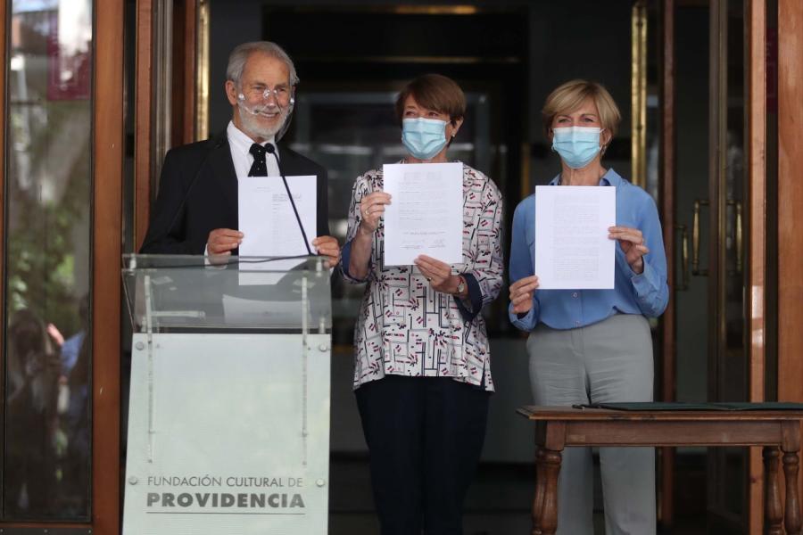 Imagen de Ministra de las Culturas declara el Teatro Oriente como Monumento Nacional Histórico