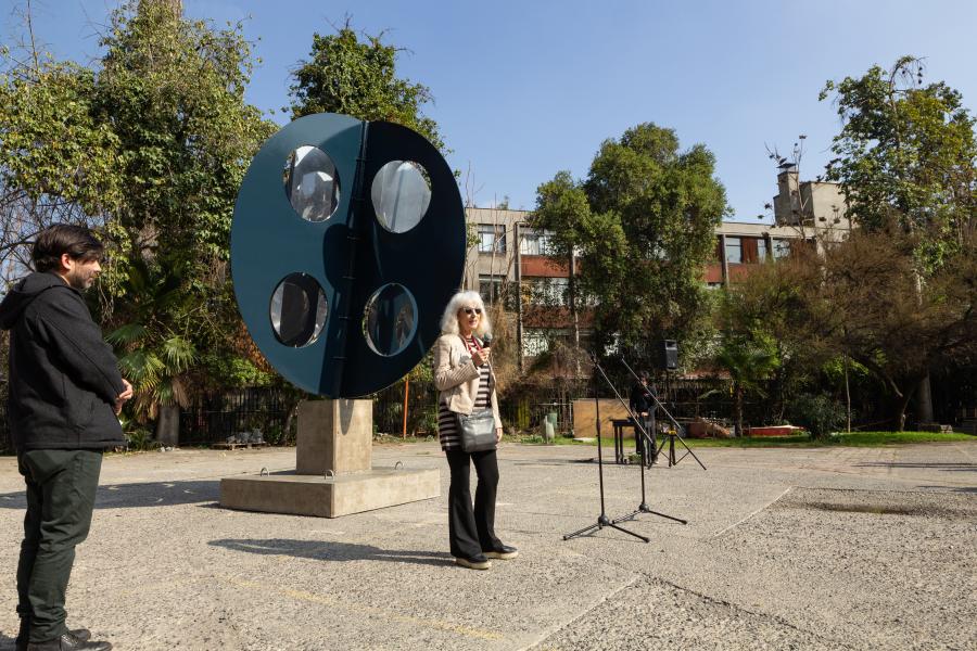 Imagen de Escultura “El cuarto mundo” vuelve a su lugar en el GAM