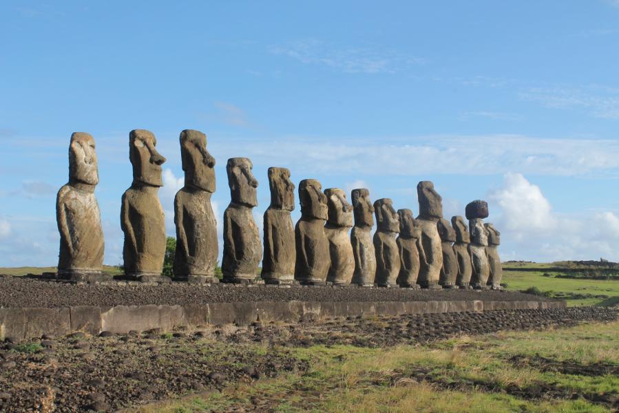 Imagen de El patrimonio integral de Rapa Nui y su salvaguardia será el foco del próximo diálogo “Conectemos con los Monumentos”