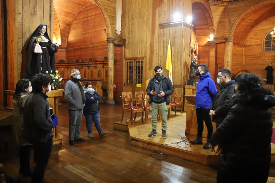 Imagen de Intensa agenda del CMN en Chiloé: equipo técnico visitó iglesias del Sitio de Patrimonio Mundial